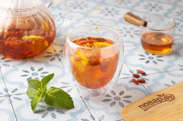 Goji berry tea
