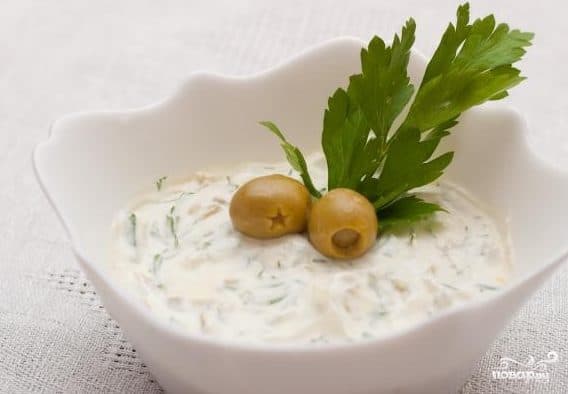 Чесночно-сметанный соус