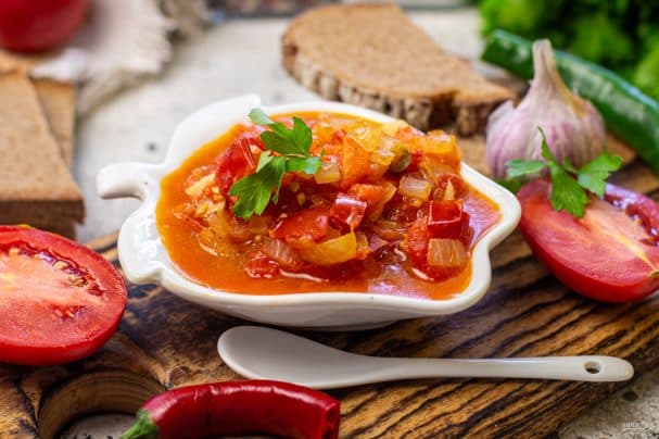 Часниково-томатний чатні