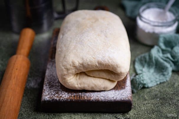 Домашнее слоеное дрожжевое тесто на молоке