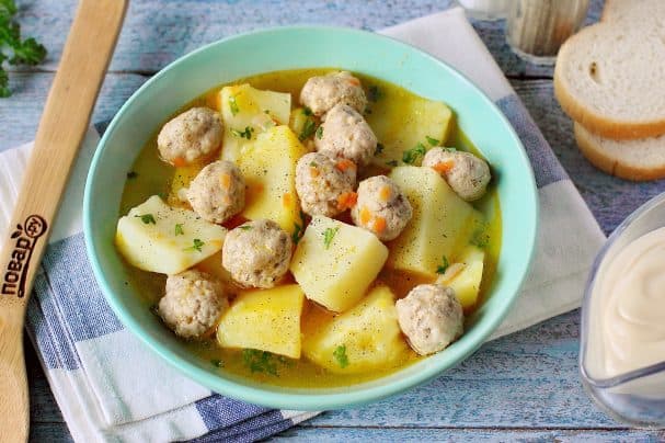 Meatballs with potatoes in a multicooker
