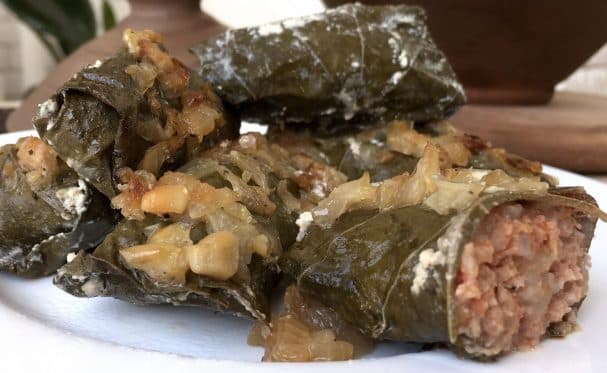 Голубці у виноградних листках