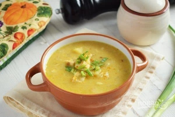 Гарохавы суп з курыцай на какавым малаку