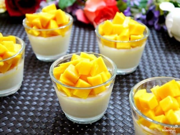 Желе з кокосу з манго