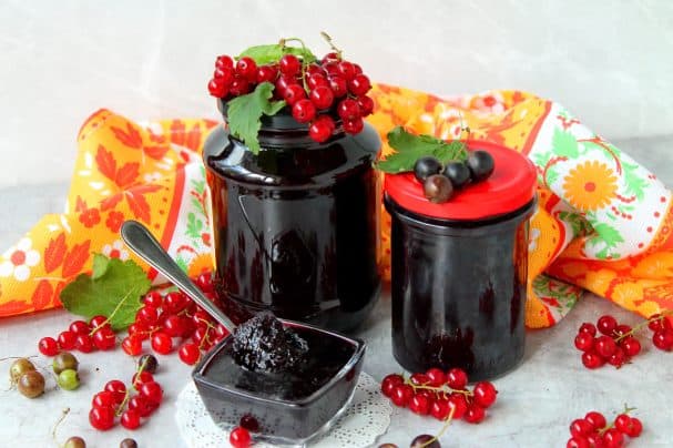 Конфитюр из черной и красной смородины