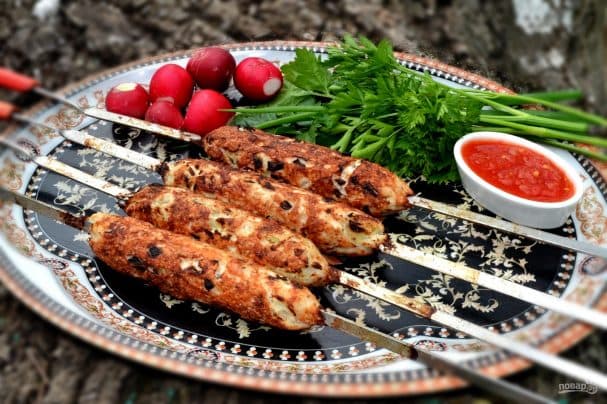 Люля-кебаб из курицы на мангале