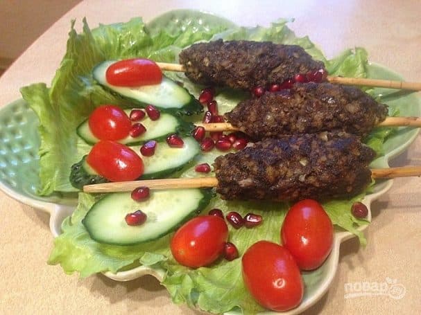 Люля-кебаб з пшаной крупой і арэхамі