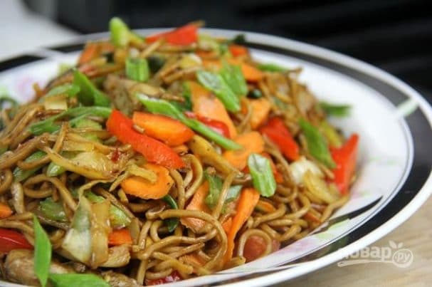 Chicken Lo Mein