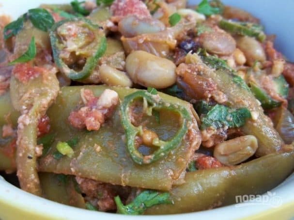 Georgian-style green bean lobio