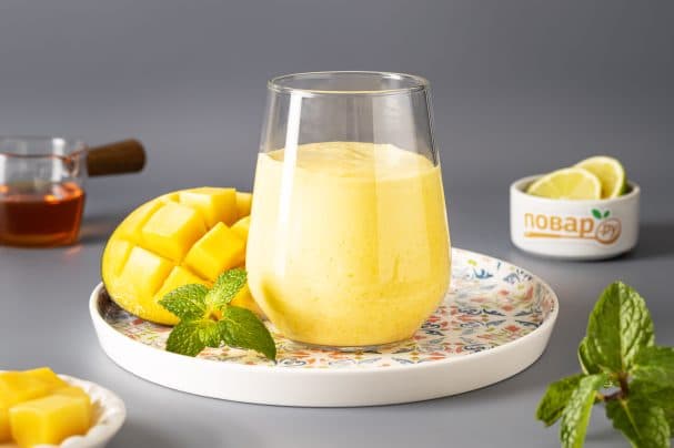 Mango-Coconut Smoothie