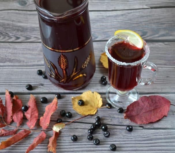 Морс із чорноплідної горобини