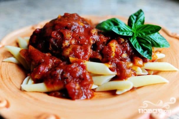 Penne Pasta with Chicken and Marinara Sauce