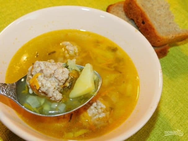 Рассольник с фрикадельками и чечевицей