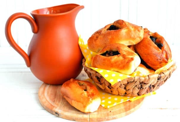 Rasstegai with chicken and birch mushrooms