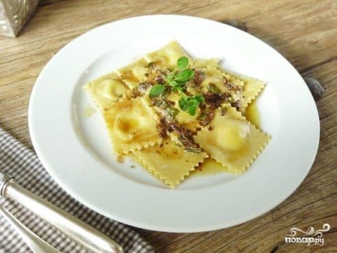 Равіолі з шинкою та сиром