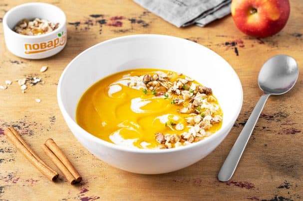 Sweet pumpkin cream soup with cinnamon