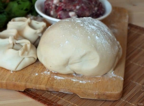 Тесто на манты на минералке