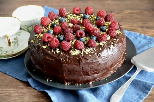 Торт с малиной