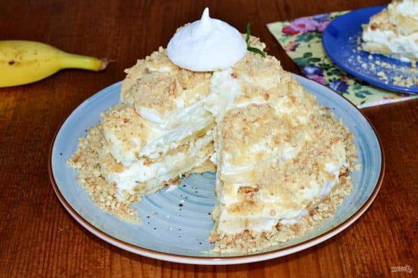 Торт с зефиром и бананами