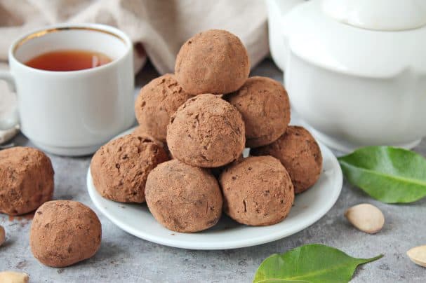 Трыфелі з гаркага і малочнага шакаладу