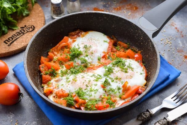 Яйчаніца з памідорамі і слоўкім перцам