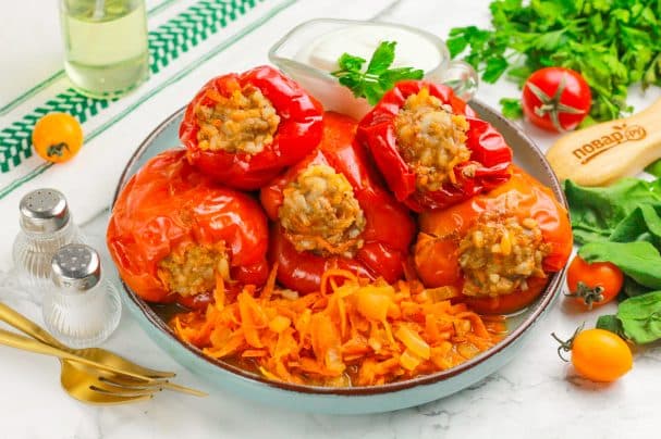 Замороженные фаршированные перцы в мультиварке